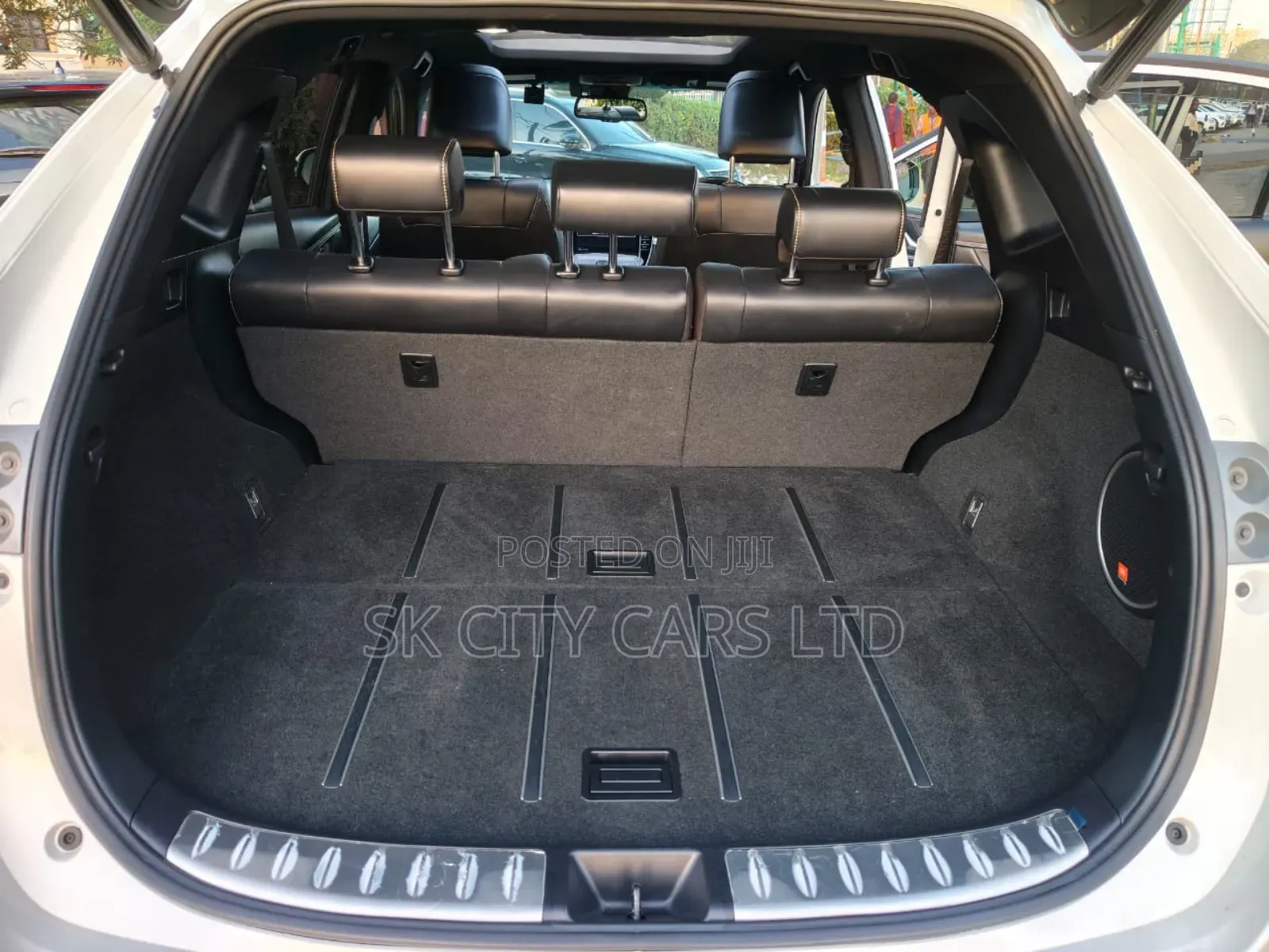 Toyota Harrier 2.0 2018 White