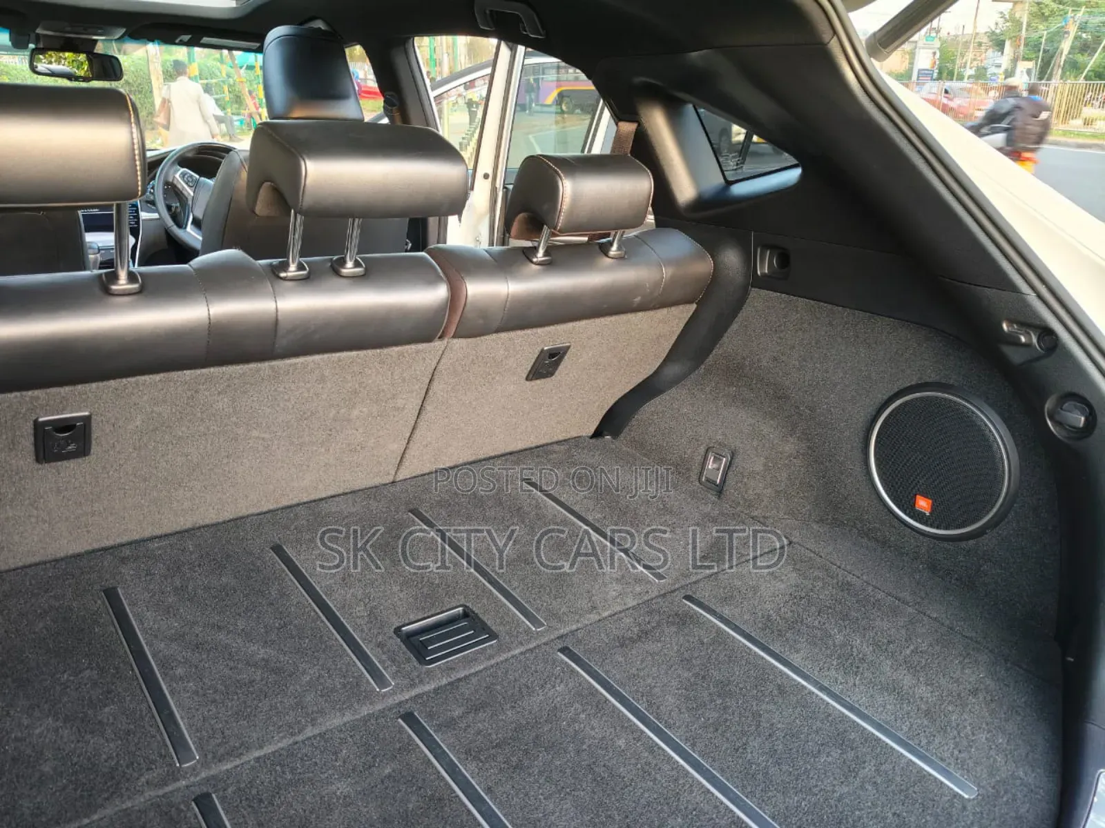 Toyota Harrier 2.0 2018 White