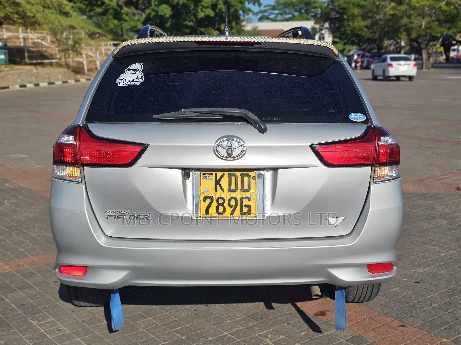 Toyota Corolla Fielder 1.5 Petrol FWD 2014 Silver