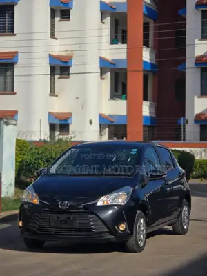 Toyota Vitz 1.3 AWD 5dr 2019 Black