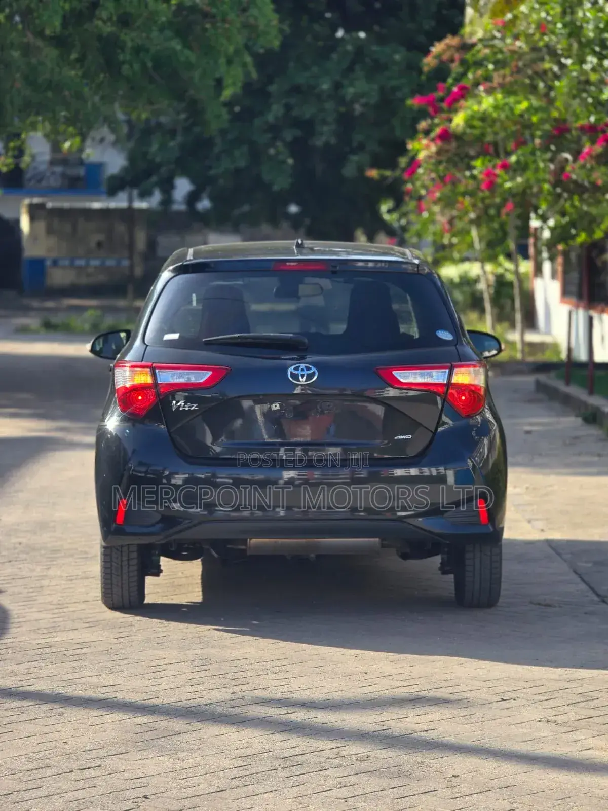 Toyota Vitz 1.3 AWD 5dr 2019 Black