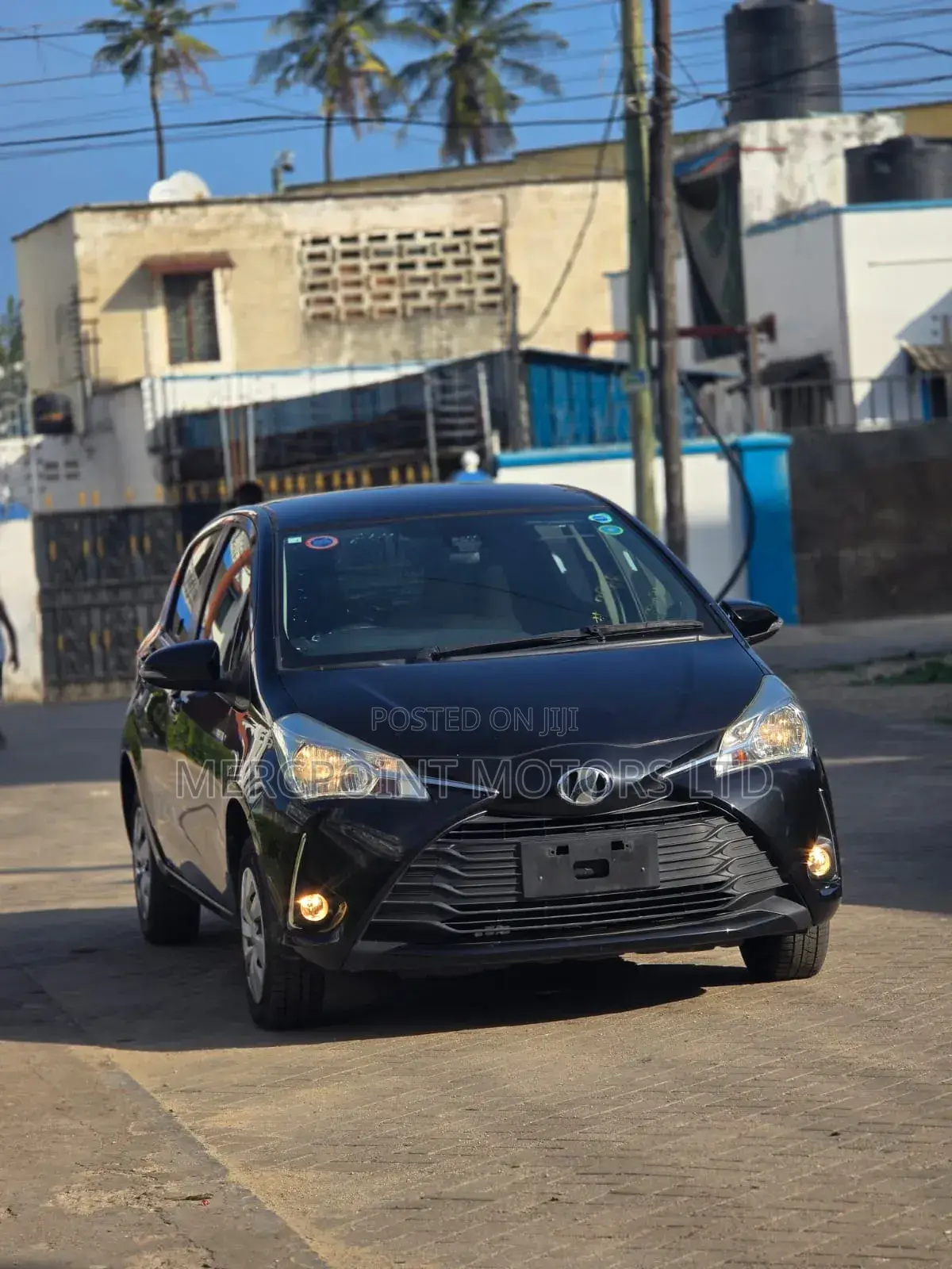 Toyota Vitz 1.3 AWD 5dr 2019 Black