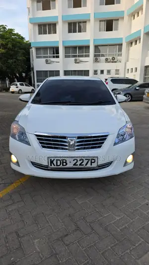 Toyota Premio 1.8 FWD 2013 Pearl