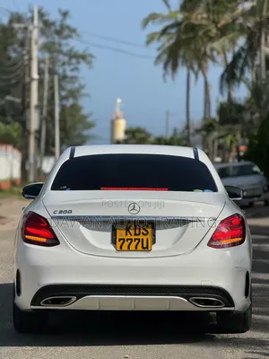 Mercedes-Benz C200 2017 White