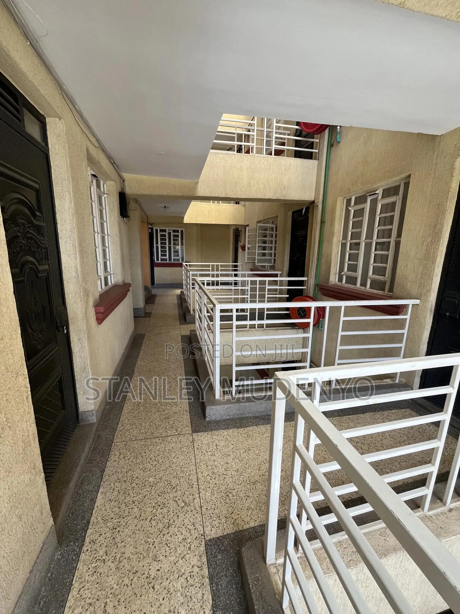 Spacious Studio Air BNB in Utawala Near Quickmart Kwa Chief