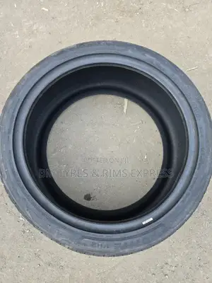 275 /35 R19 Vinmax Tyres (Active 02)