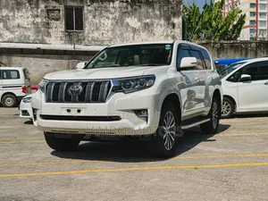 Toyota Land Cruiser Prado 2.8 2020 White