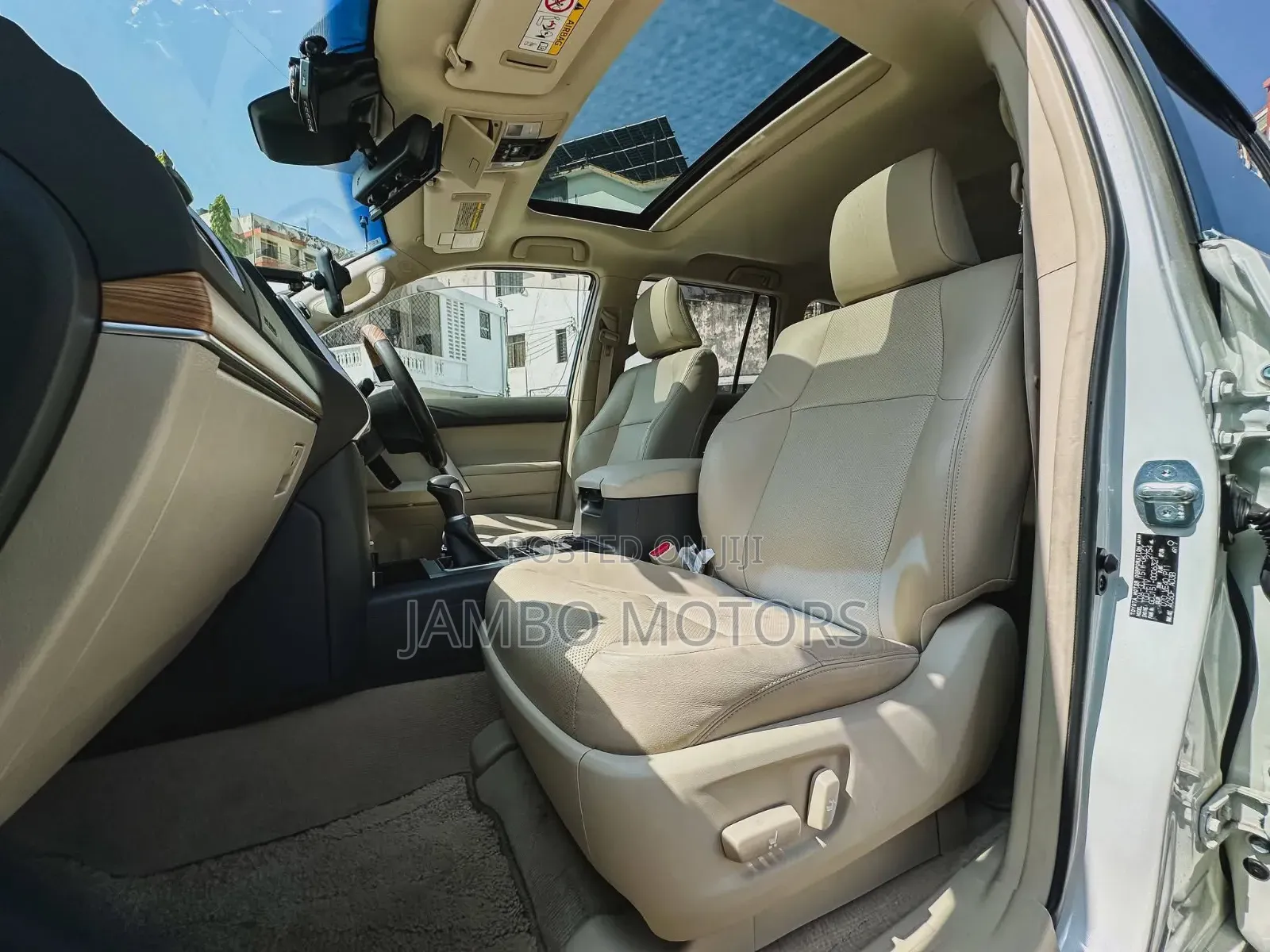 Toyota Land Cruiser Prado 2.8 2020 White