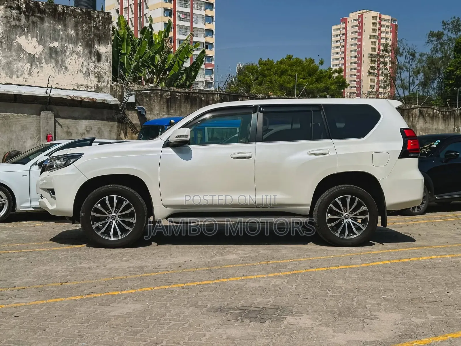 Toyota Land Cruiser Prado 2.8 2020 White