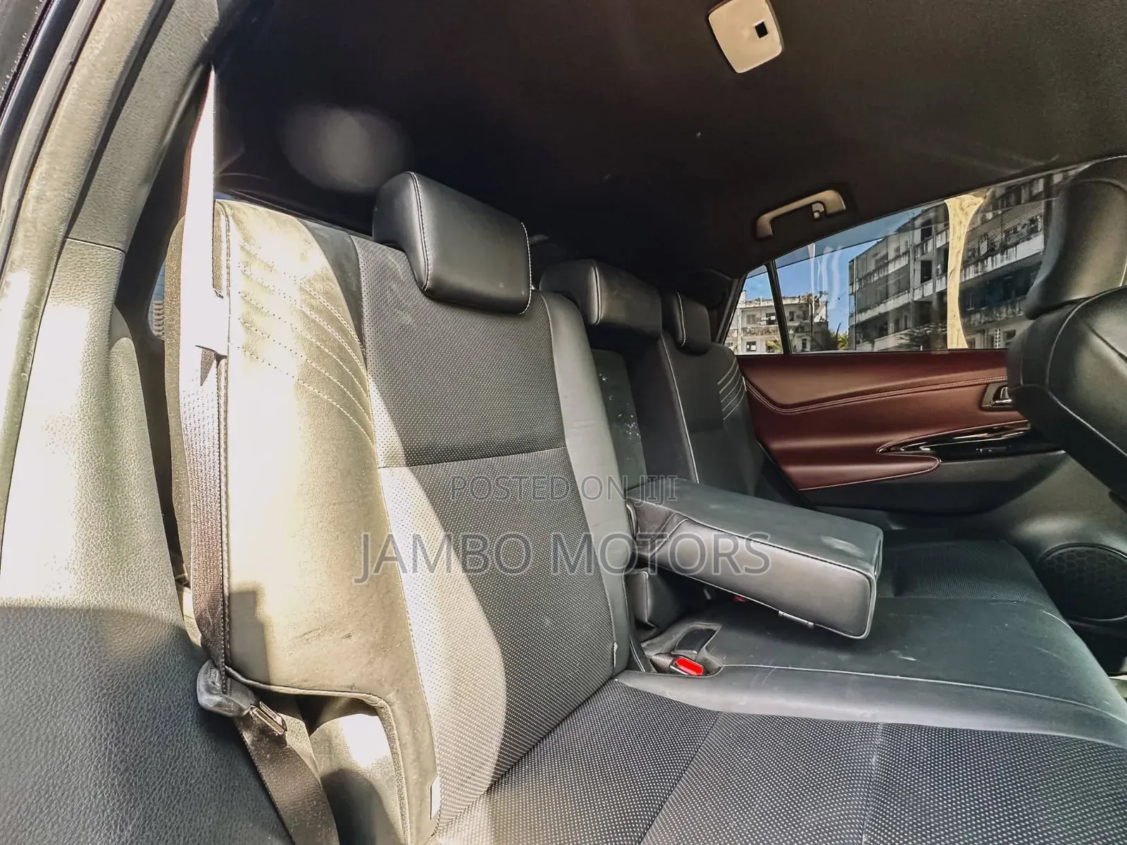 Toyota Harrier 2.5 Hybrid 4WD 2019 Black
