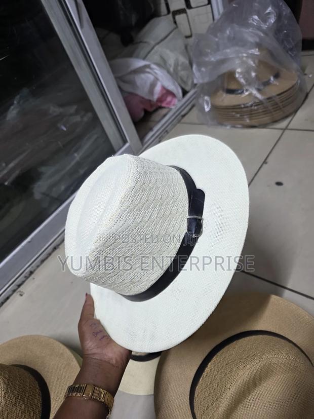 Cream White Straw Panama Hats at 800 - thumbnail 2