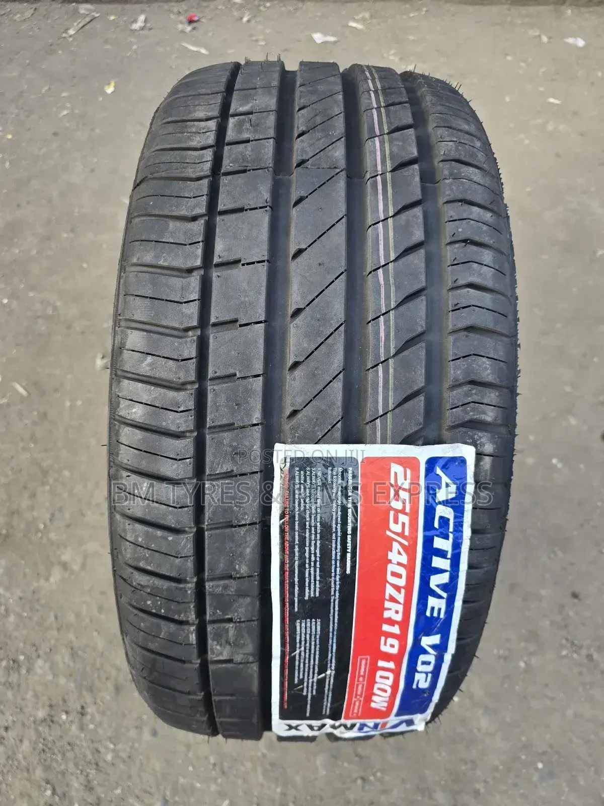 255 /40 Zr 19 Vinmax Tyres (New Technology)
