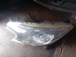 Nissan Note E12 Headlight