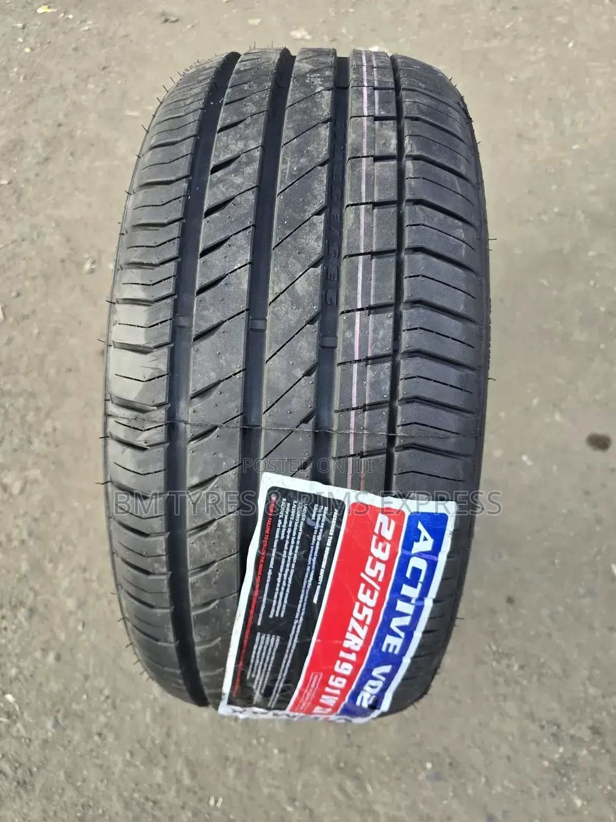 235 /35 R19 Vinmax (New Technology)
