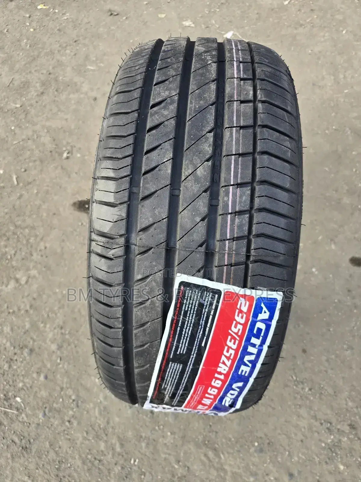235 /35 R19 Vinmax (New Technology)