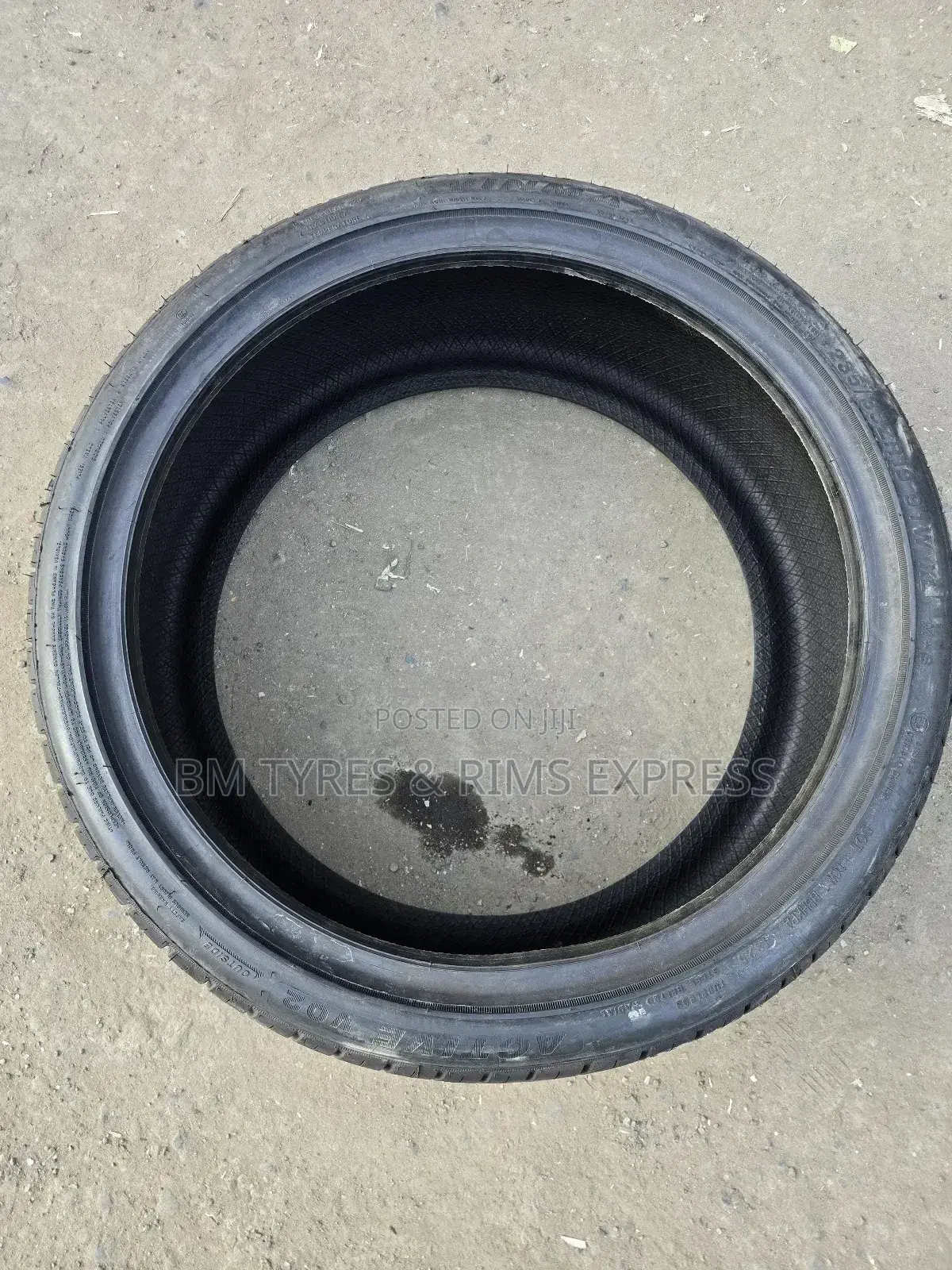 235 /35 R19 Vinmax (New Technology)