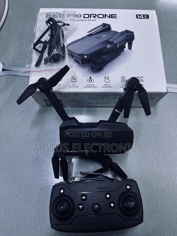 Kids Drone(E88/E99) Mini Foldable Drone for Children - thumbnail 3