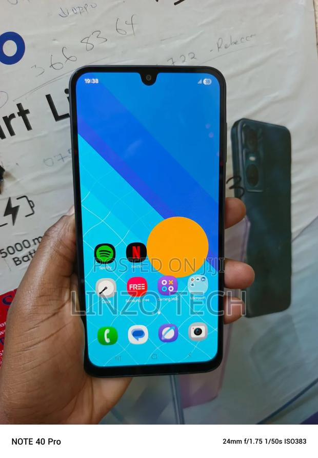 Samsung Galaxy A16 128 GB Black - thumbnail 2