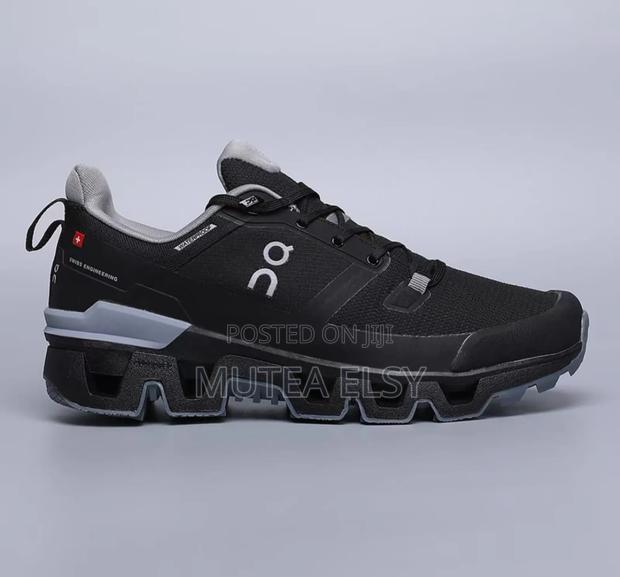 White,Black,Blue Green Qc Men Sneakers