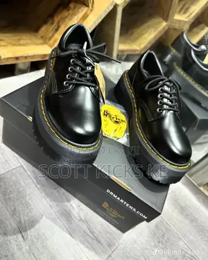 Dr Materns