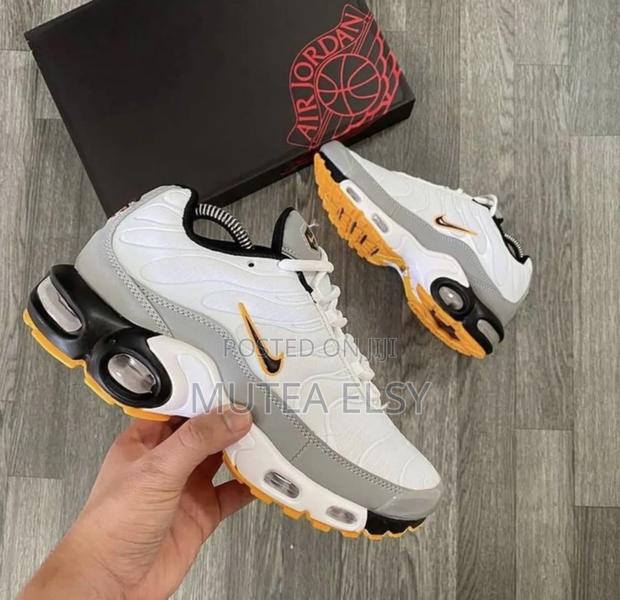 White Grey Nike Tn Men Sneakers - thumbnail 3