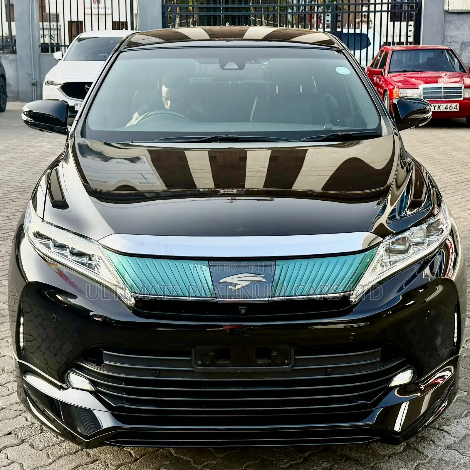 Toyota Harrier 2.0 Turbo 2018 Black