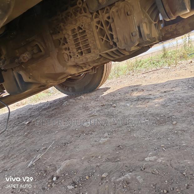 Track Lorry Isuzu NPR - thumbnail 10