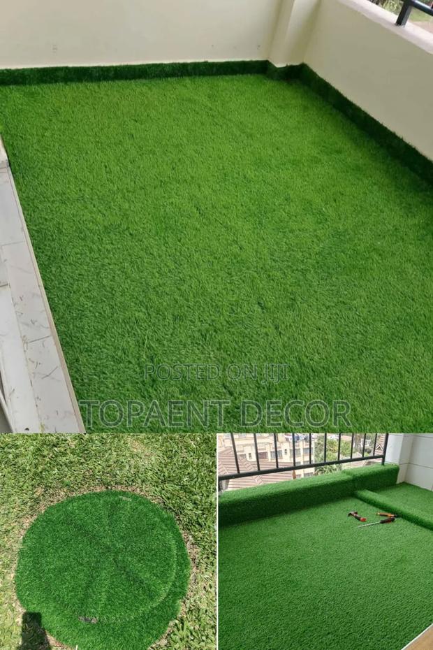 20mm Soft And Purely Green Outdoor Functional Balcony Grass Carpet
