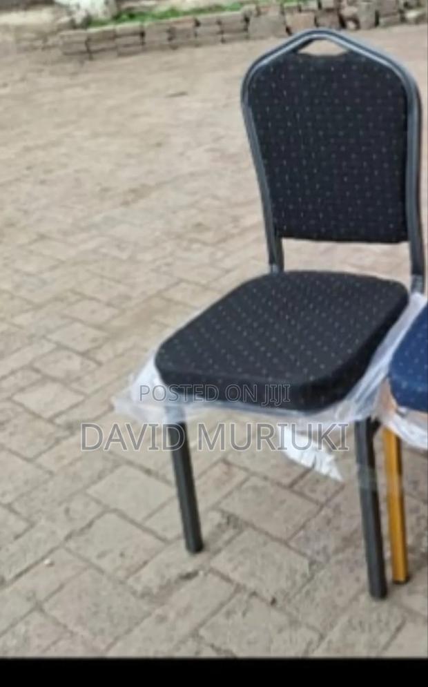 The Banquet Chair Cy102