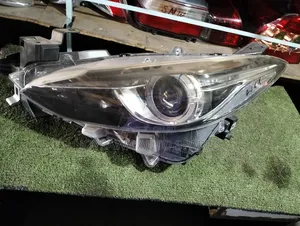Mazda Axela 2015(L) Headlight