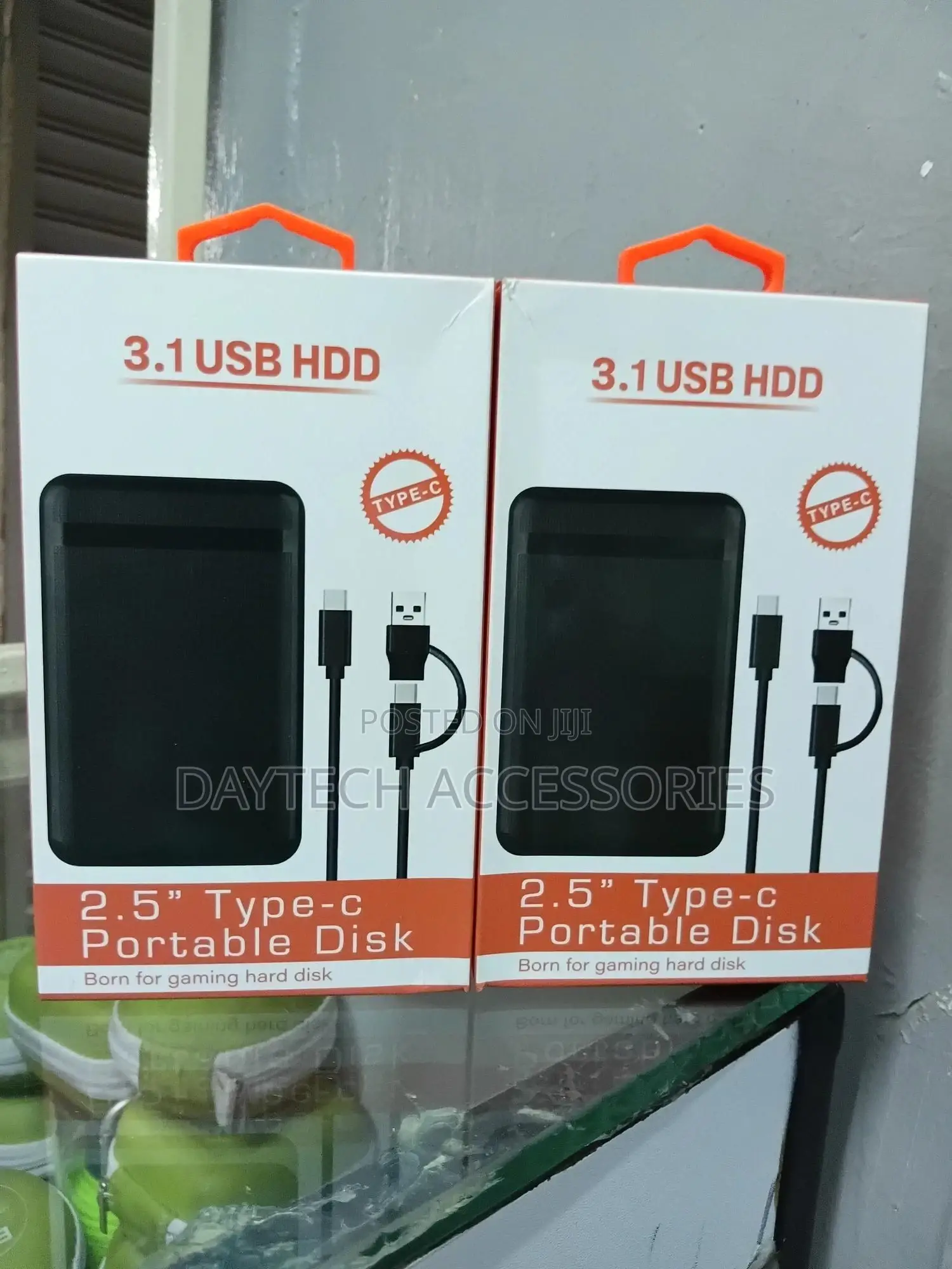 This Is a 2.5" Usb 3.1 Type-C Portable Hard Drive Enclosure.