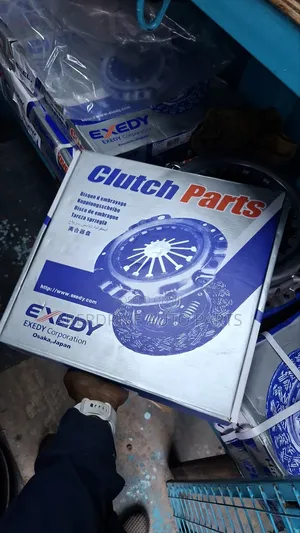 Clutch Plate Isuzu FRR 33 / 6HH1.