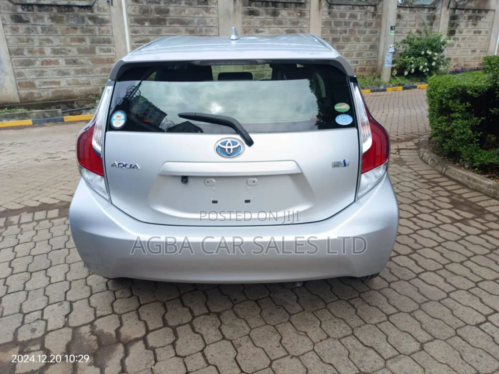 Toyota Aqua 2017 Silver