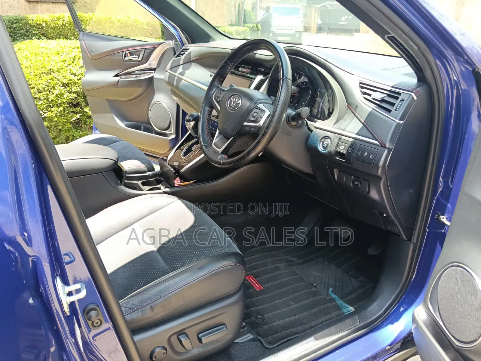 Toyota Harrier 2018 Blue