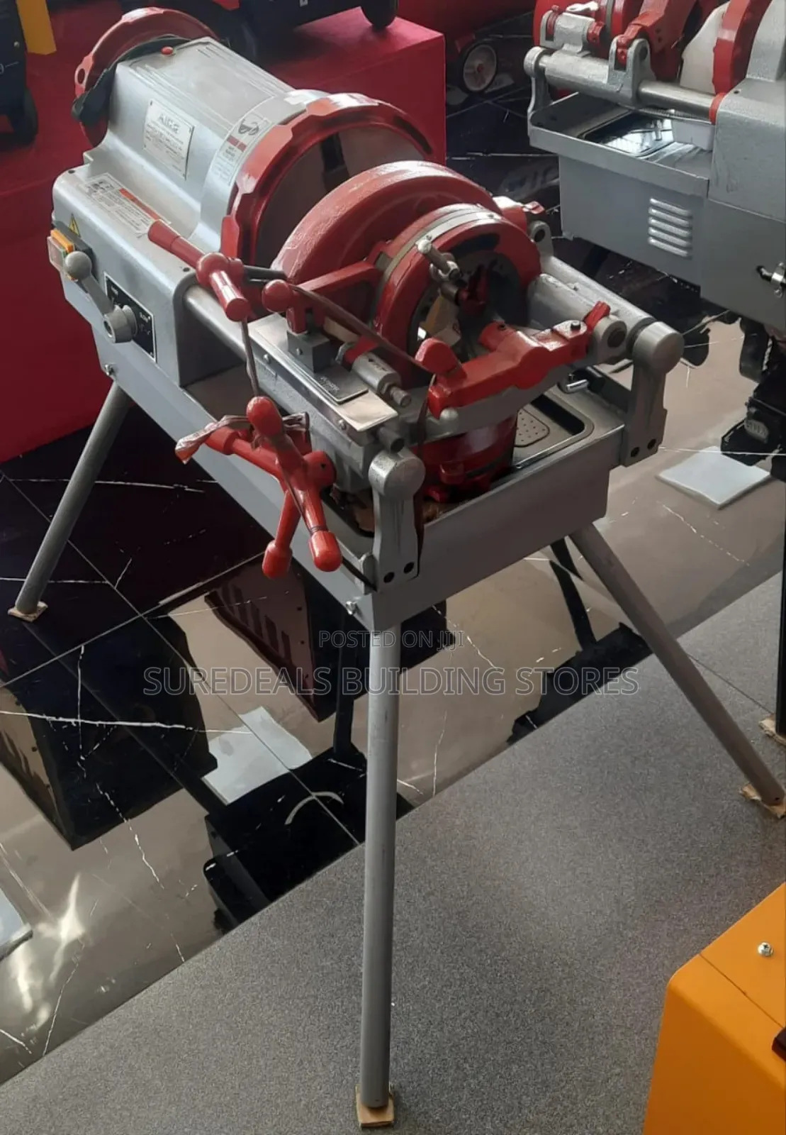 Electric Pipe Threading Machine.