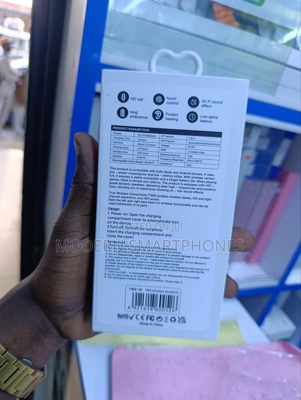 Sweet Wireless Bluetooth Earphone Protective Case - thumbnail 2