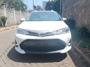 Toyota Corolla Fielder 2018 White