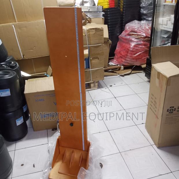 Wooden Height Board - main view