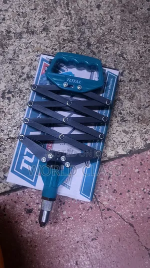 32" Total Folding Hand Riveter Gun