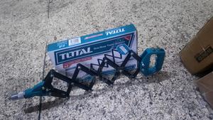 Manual 32" Total Hand Riveters - thumbnail 2