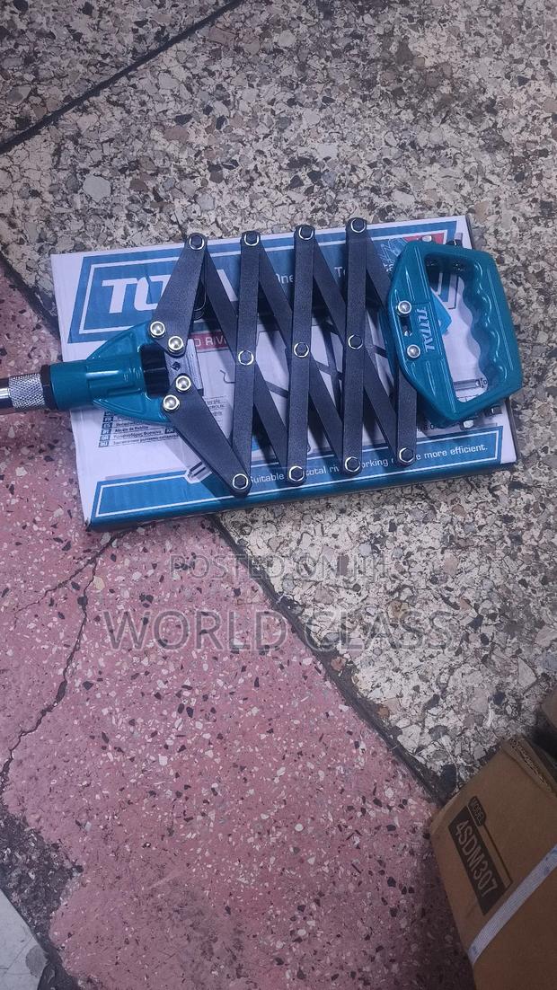 Manual 32" Total Hand Riveters - thumbnail 3