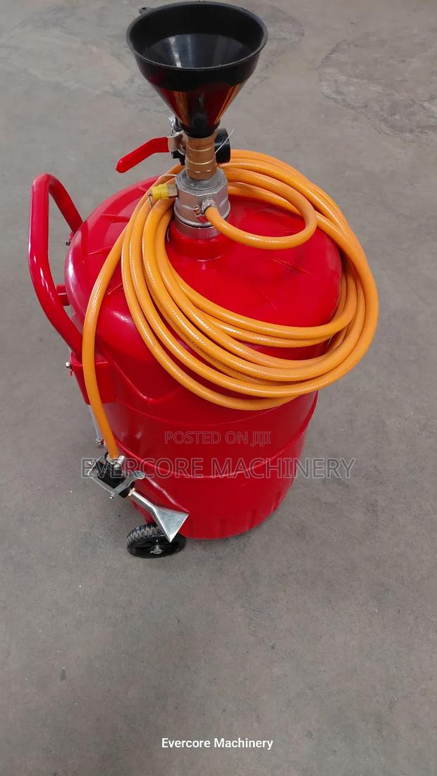 Lightweight. Powerful Foam. Designed for Professional Car Wash Use. - thumbnail 2