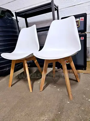 Eames Chairs Padded White