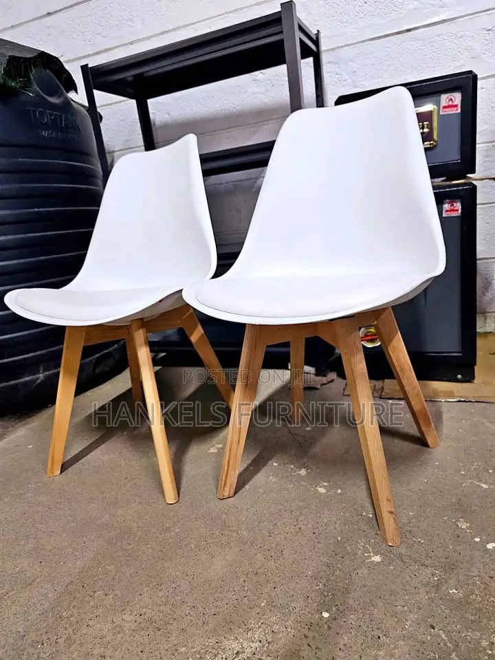 Eames Chairs Padded White