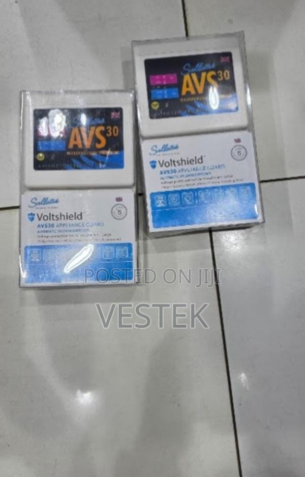 Sollatek Avs30 Automatic Voltage Switcher 30 Amps Voltage Stabilizer
