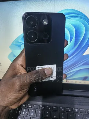 Infinix Smart 7 HD 64 GB Black