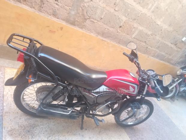 Honda CB 2021 Red - thumbnail 2