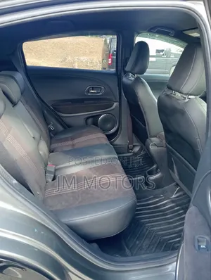 Honda Vezel 2019 Gold