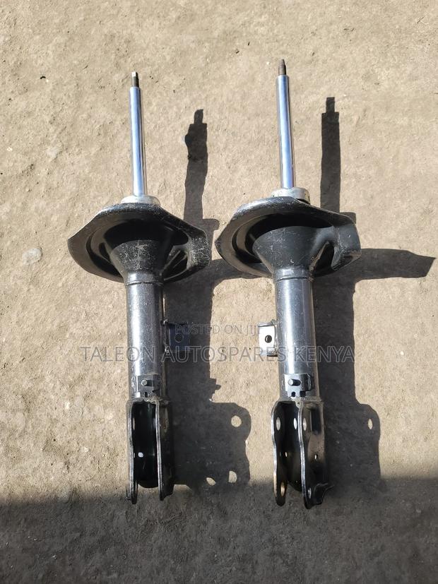 Mitsubishi Delica Shocks D4