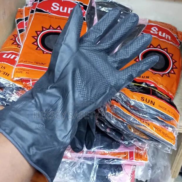 Light Duty Affordable Rubber Gloves